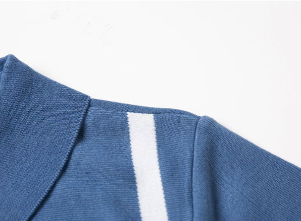 Polo de punto clásico a rayas azules para hombre