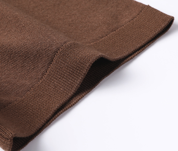 Men's Knitted Polo Shirt - Short Sleeve V-Neck