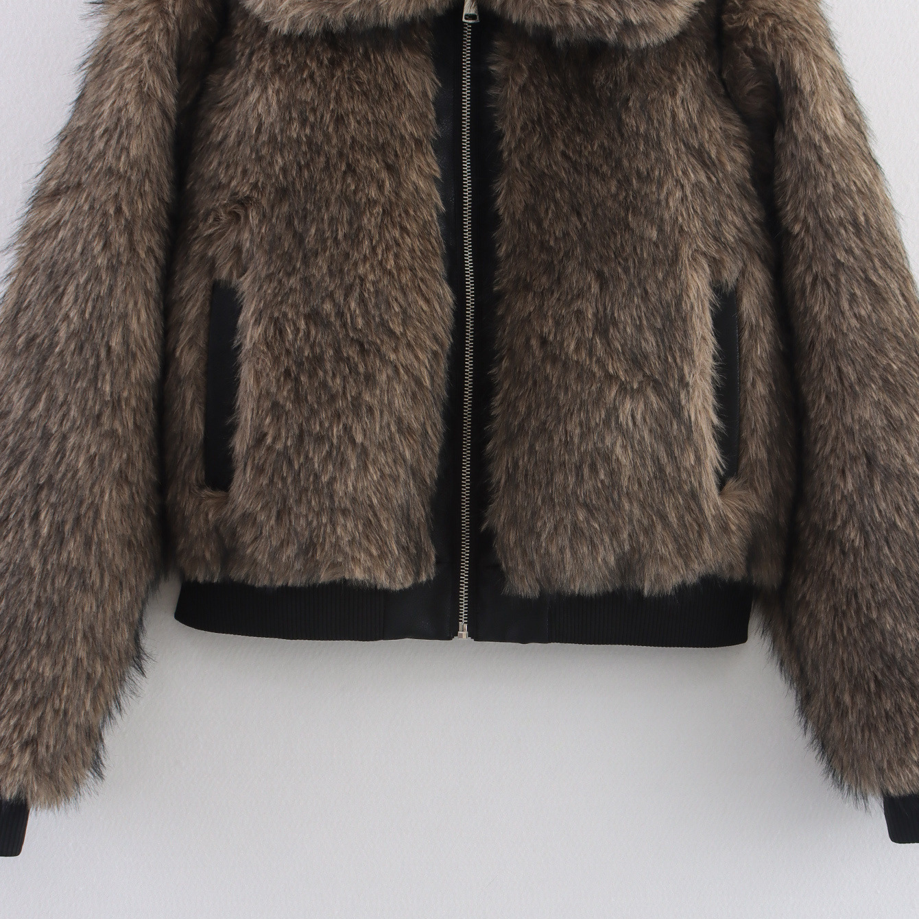 Chaqueta de piel sintética con bloques de color - Prendas de abrigo informales de moda KUN-00085