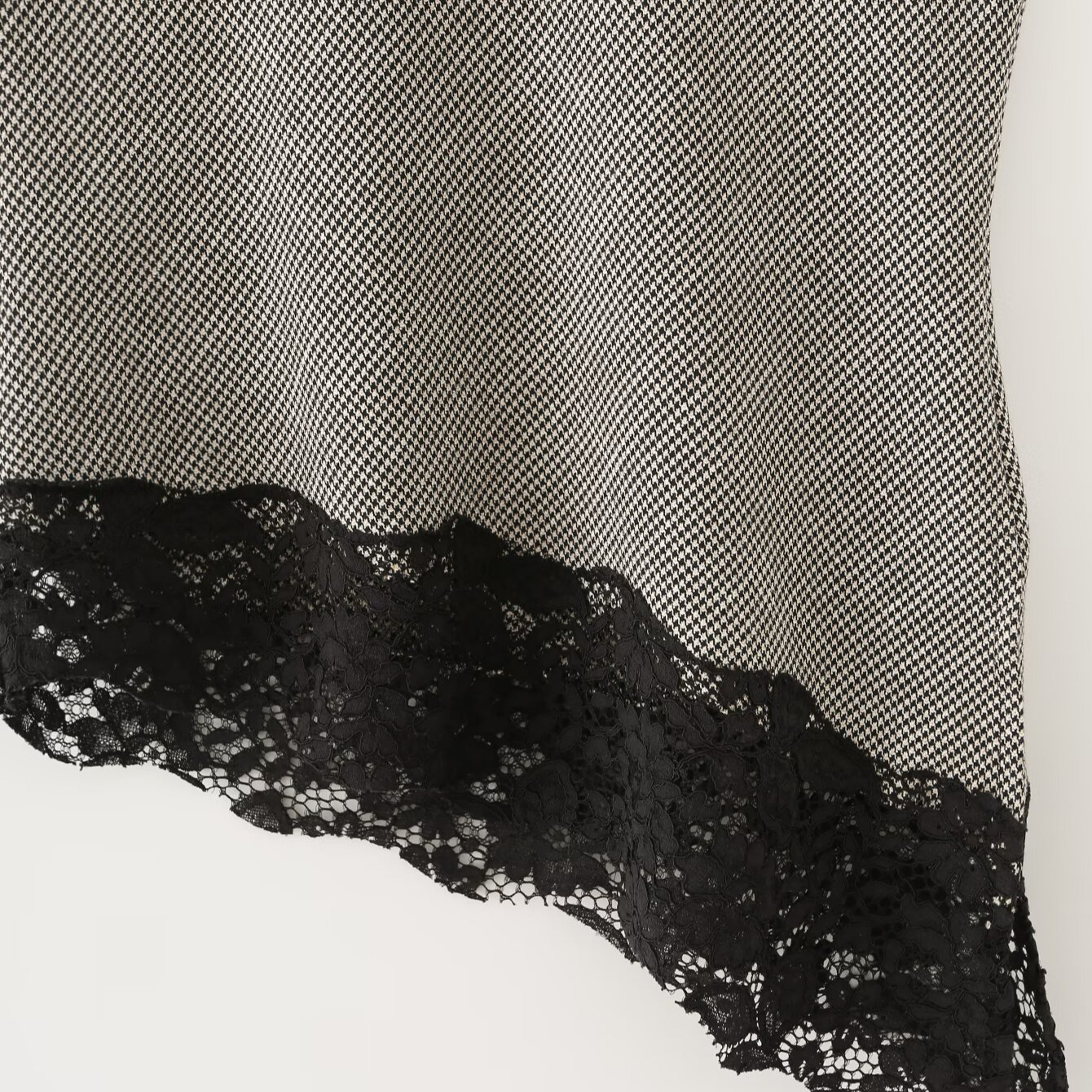 Lace Asymmetric Sleeveless Top KUN-00074