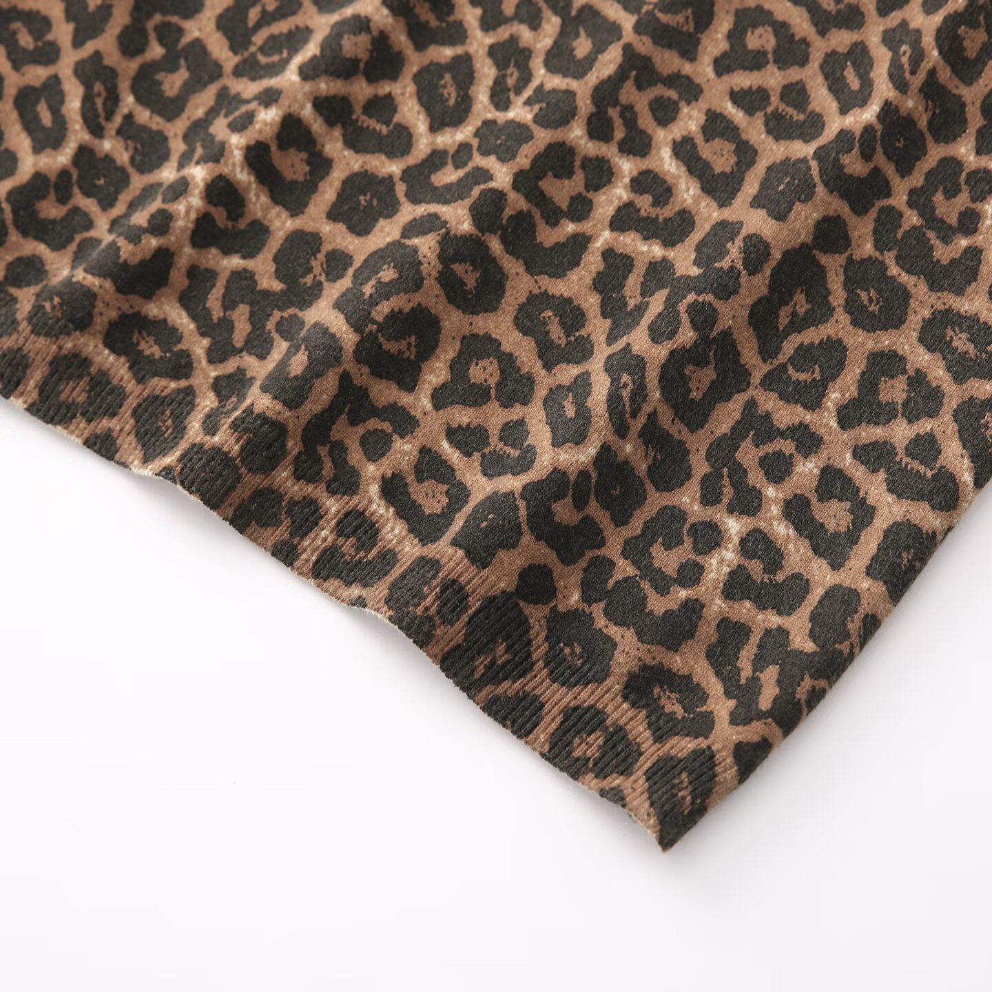 Knit Top Leopard Print Crewneck Sweater KUN-00049