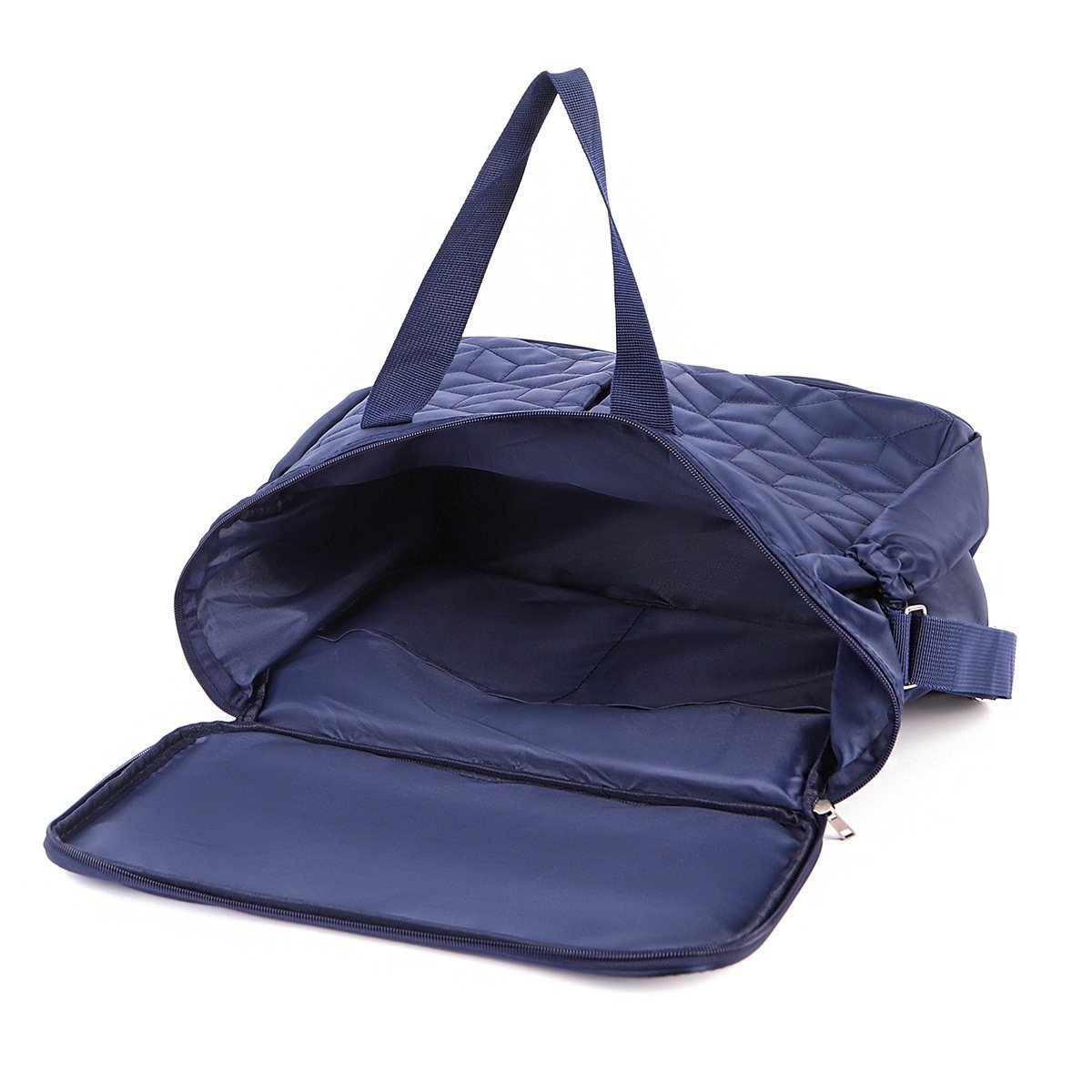 Set borsa fasciatoio trapuntata, borsa da viaggio multi-scomparto con fasciatoio coordinato, portabiberon e astuccio per accessori.