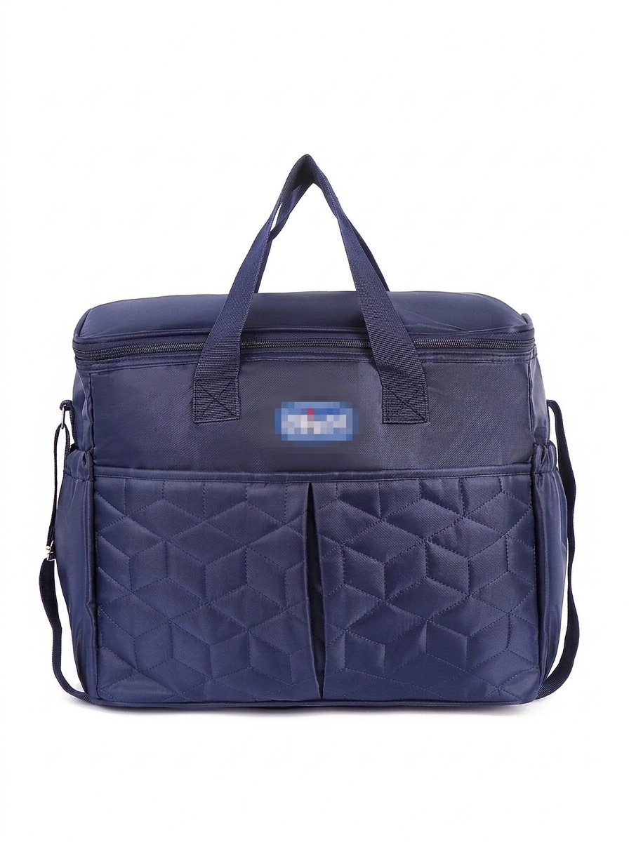 Set borsa fasciatoio trapuntata, borsa da viaggio multi-scomparto con fasciatoio coordinato, portabiberon e astuccio per accessori.