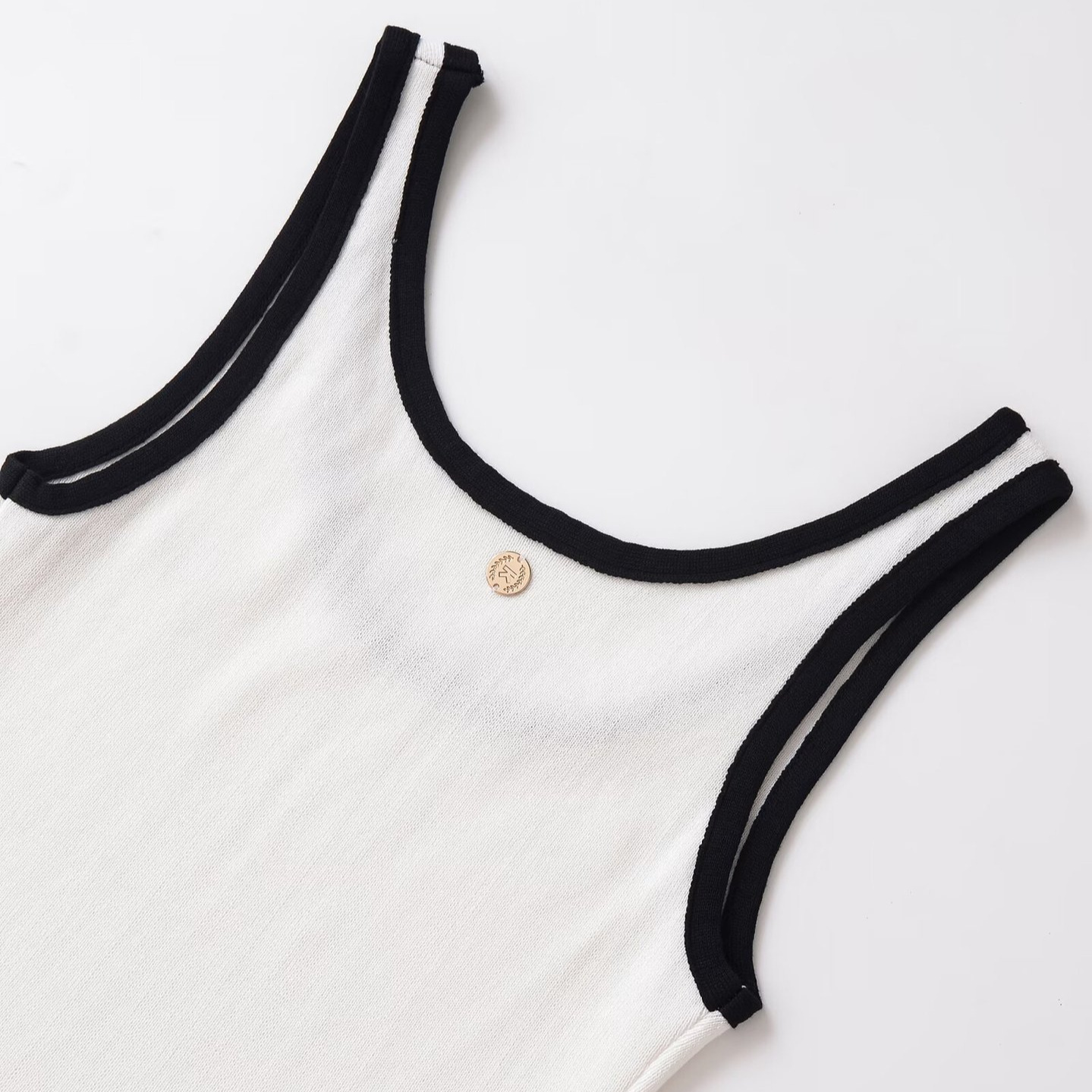 Camiseta sin mangas con botones - Estilo europeo KUN-00109