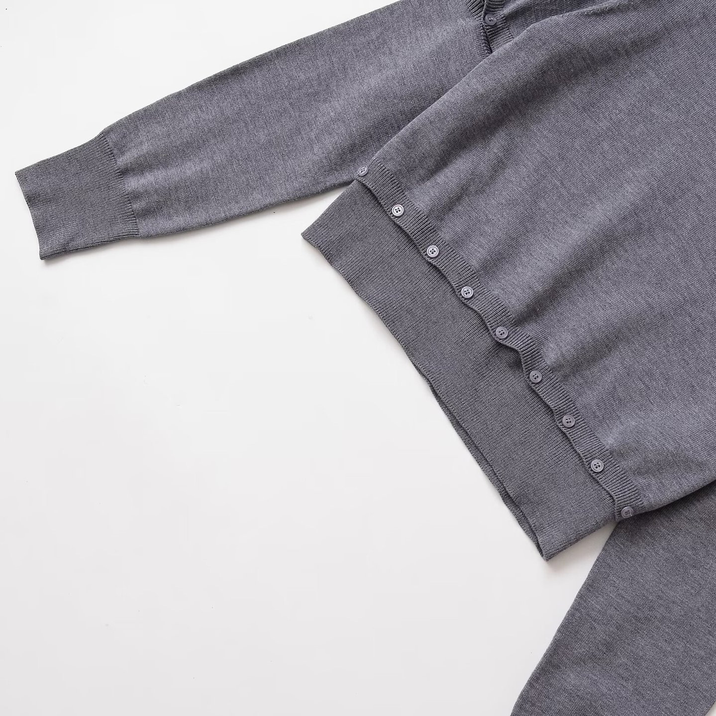 Knit Top Button Detail Detachable Long Sleeve KUN-00055