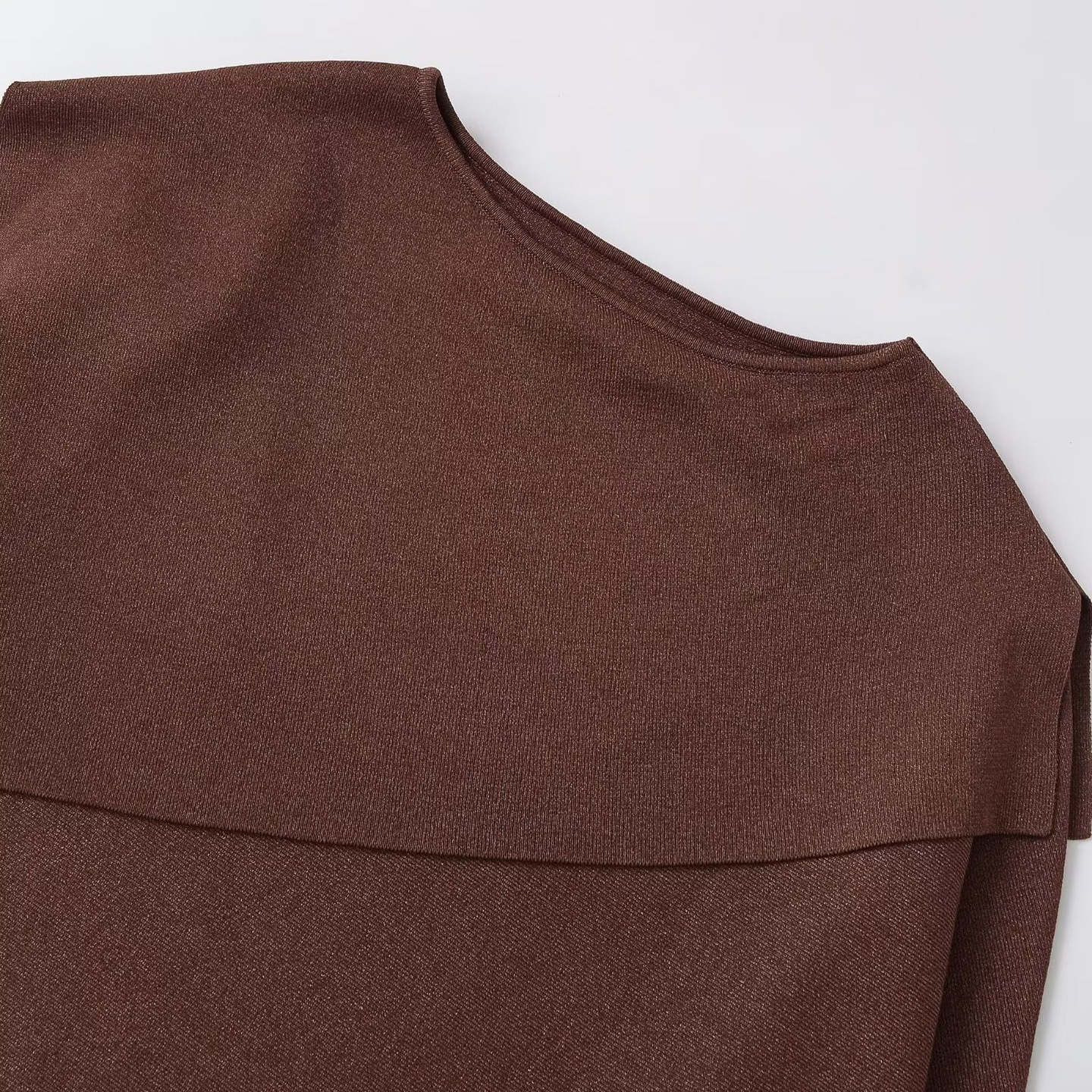 Gebreide poncho met metallic garen, losse pasvorm, cape KUN-00222