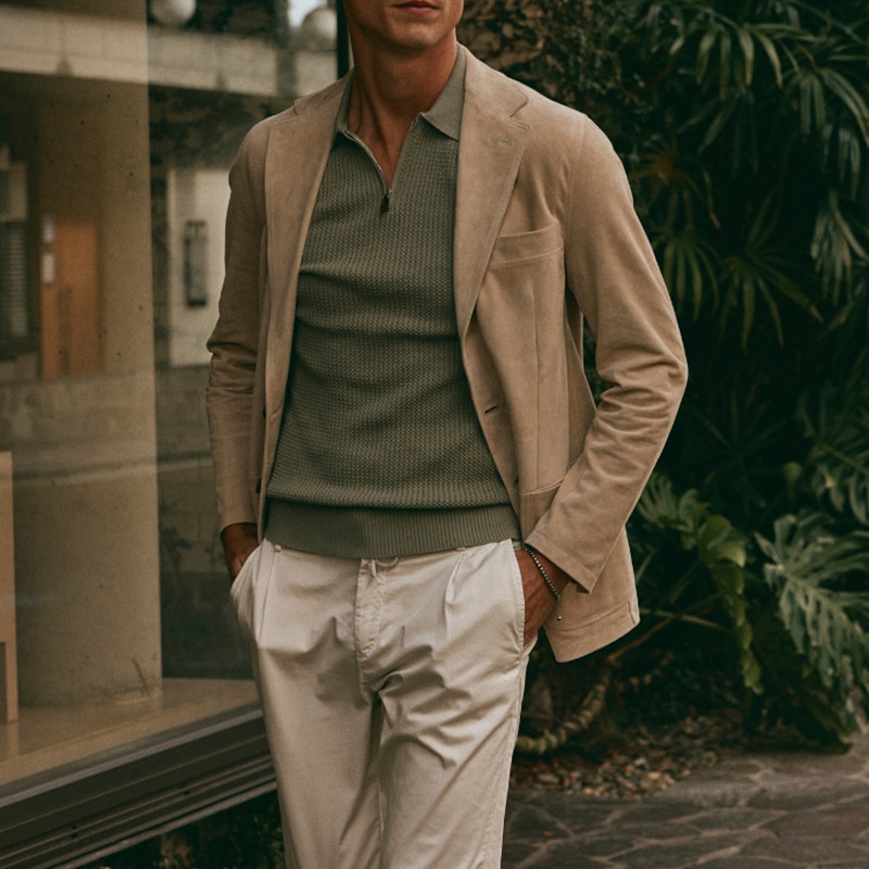 Katoenmix losvallend jasje met revers, geschikt voor casual zakelijke gelegenheden in de winter.