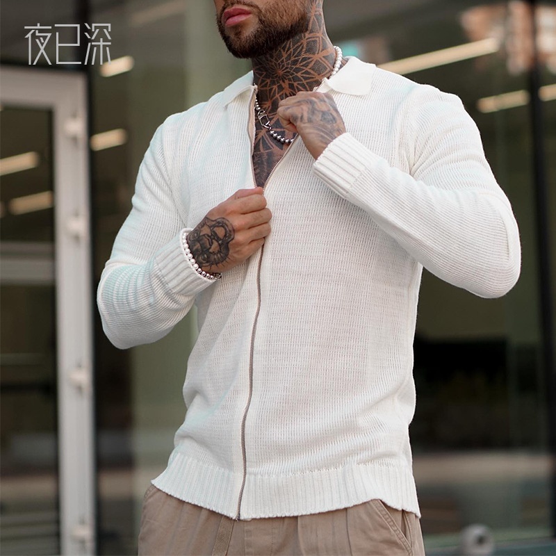 Ademende, loszittende herentrui van wolmix voor casual winterkleding.