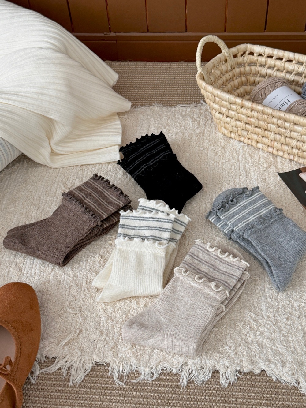 Women's Ruffle Cuff Ribbed Crew Socks with Stripes