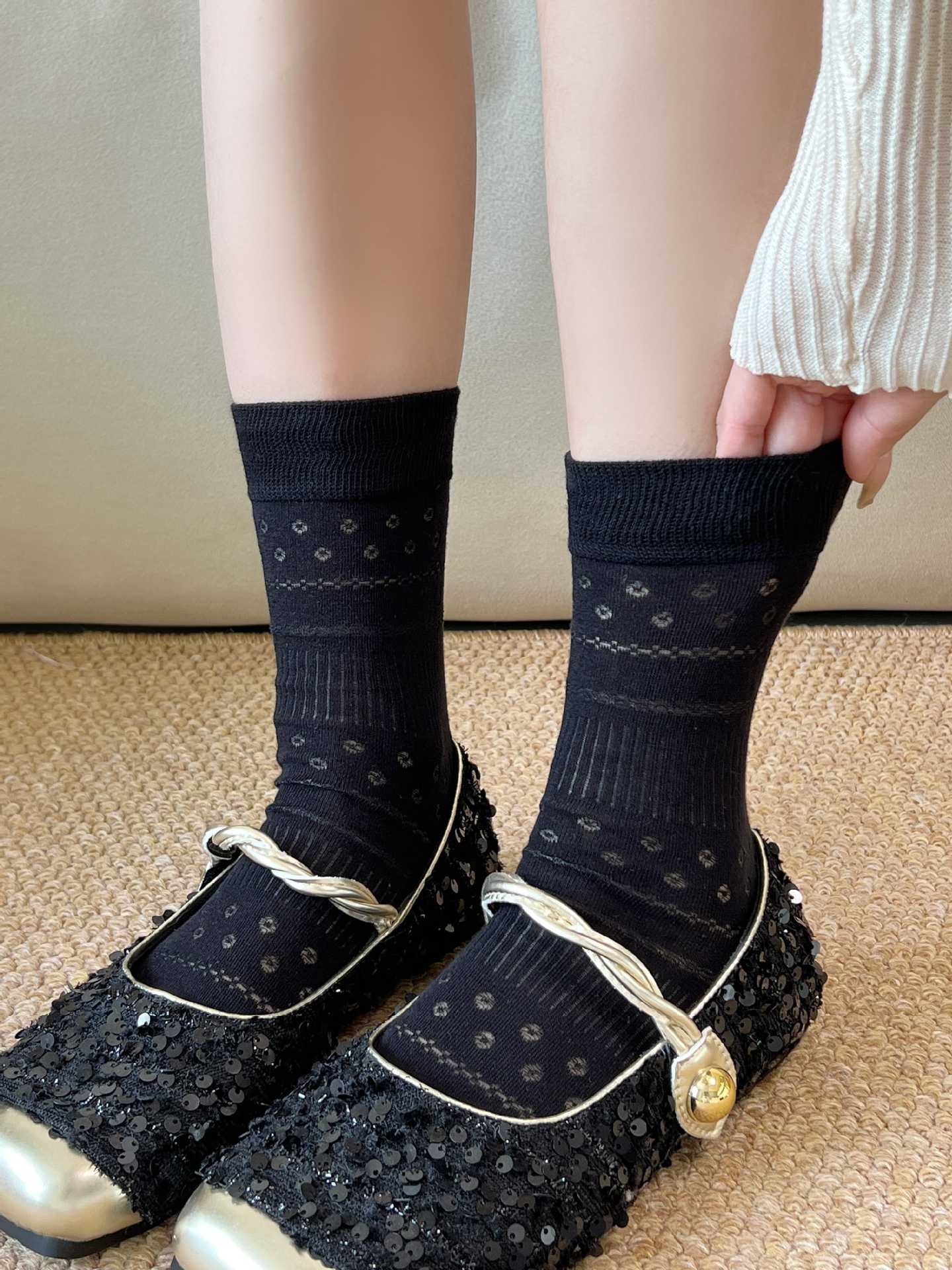 Women's Pointelle Knit Crew Socks