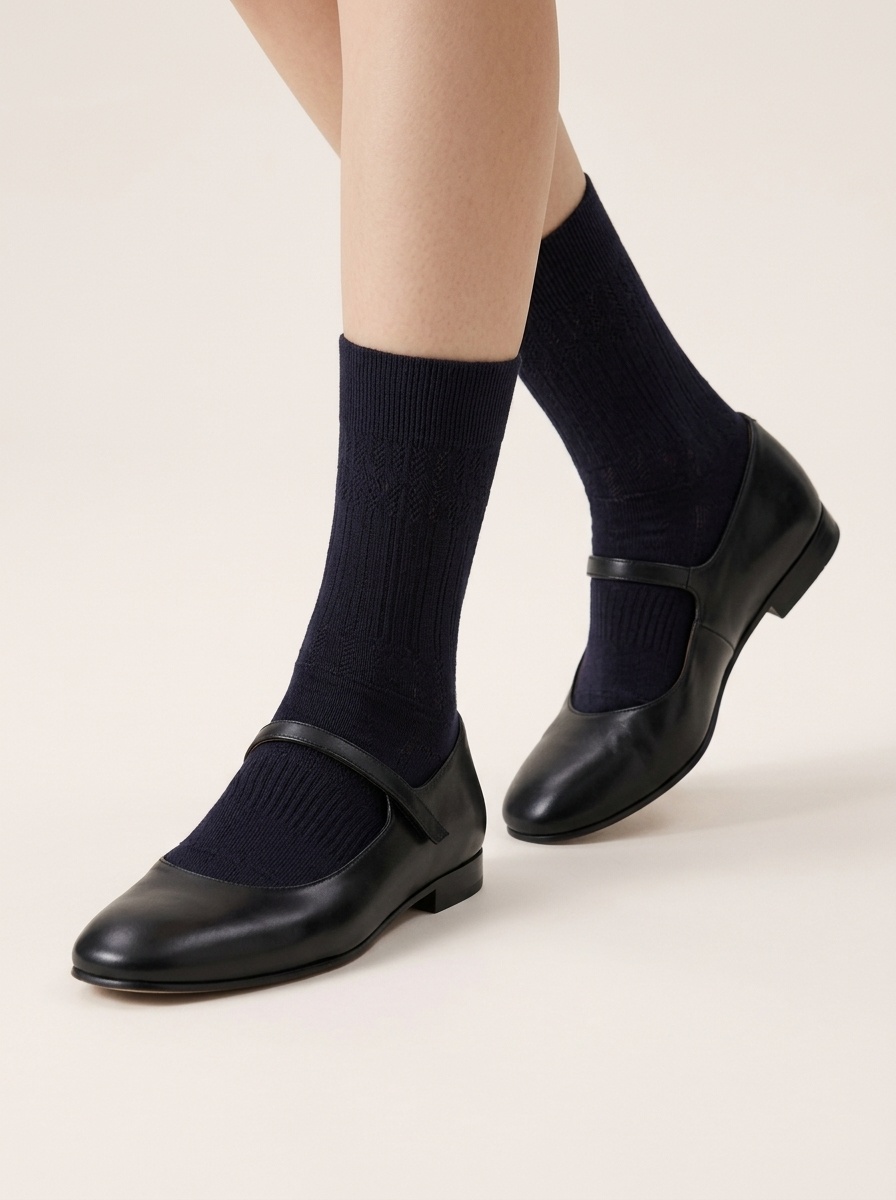 Women's Pointelle Knit Crew Socks