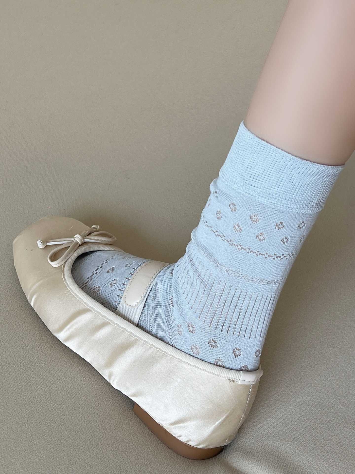 Women's Pointelle Knit Crew Socks