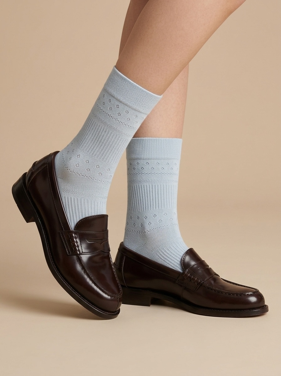 Women's Pointelle Knit Crew Socks