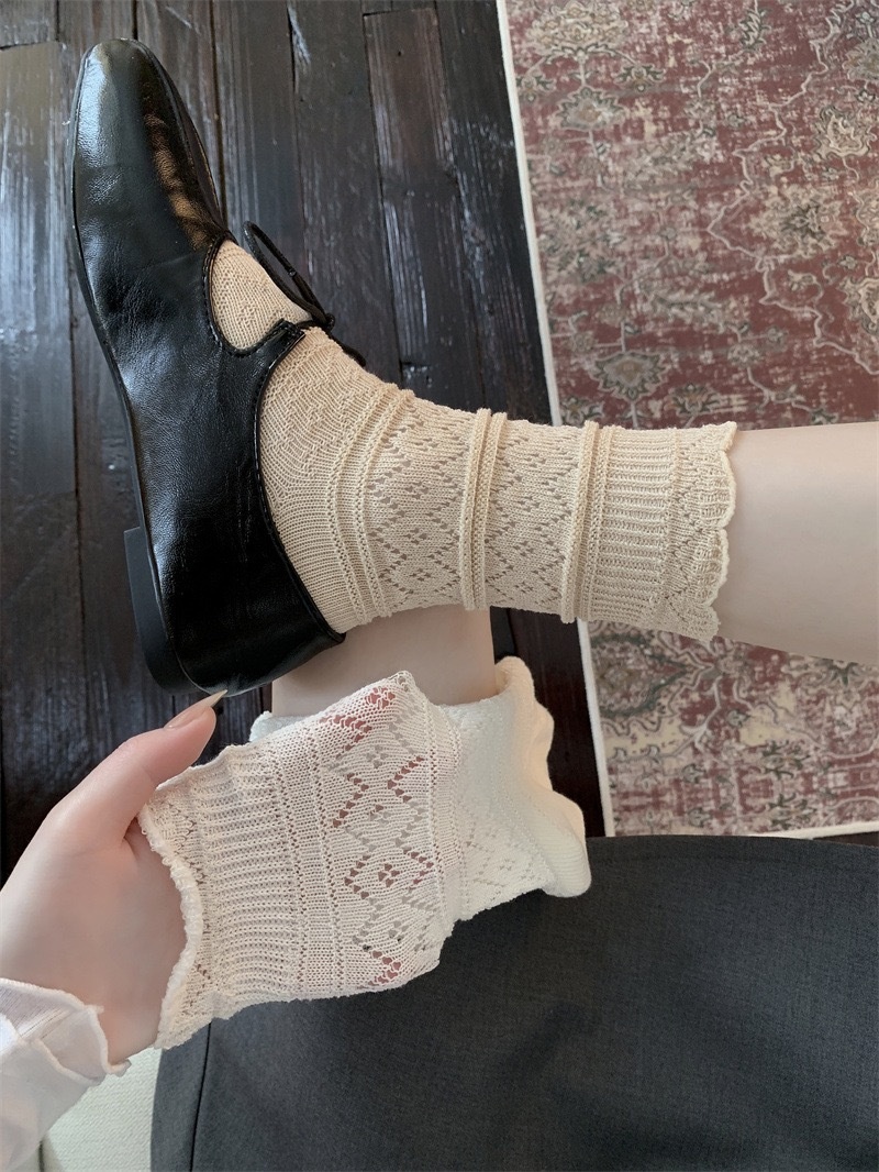 Women's Lace Knit Crew Socks with Scalloped Edge