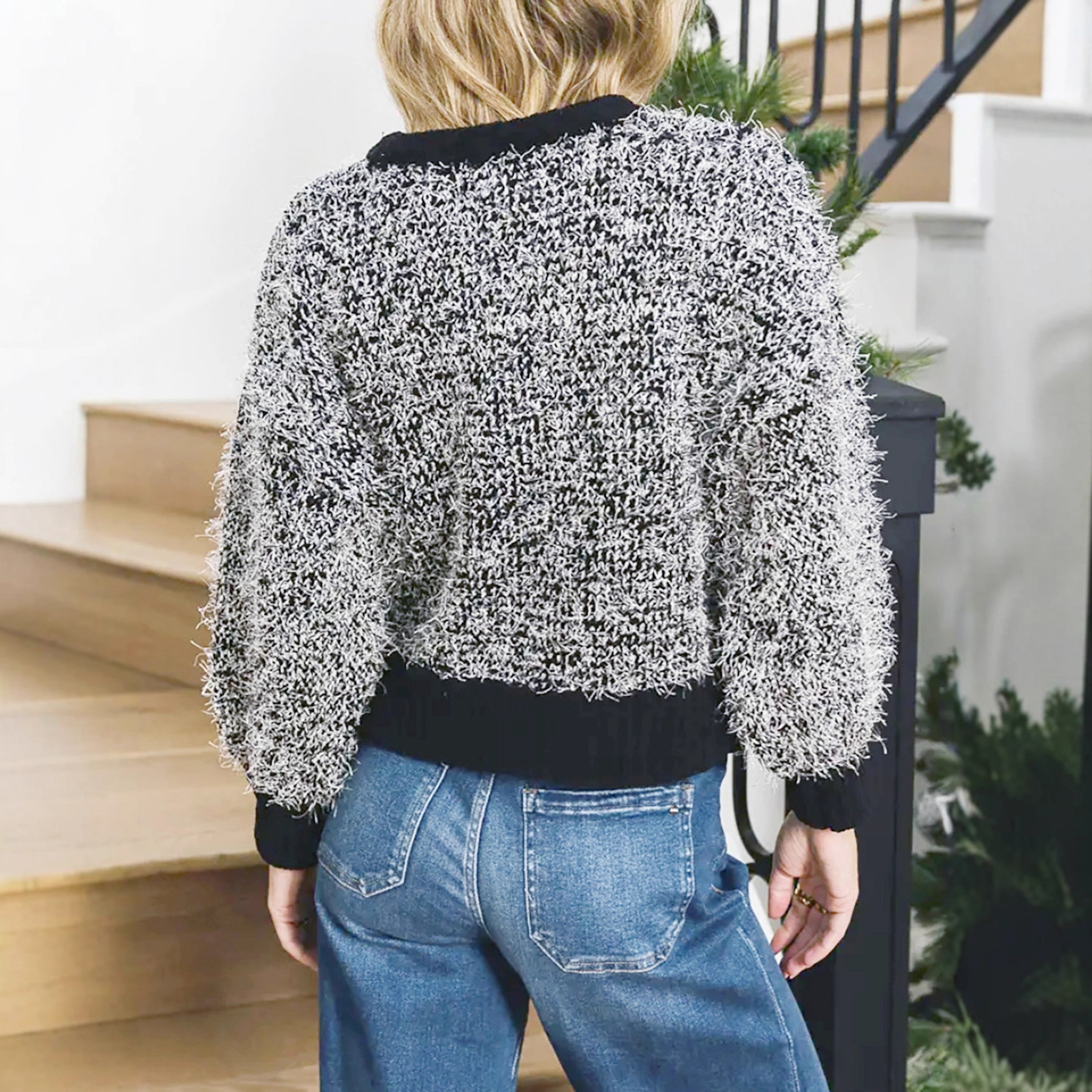 Knit Crewneck Sweater Color Block Long Sleeve Pullover SSU-00098