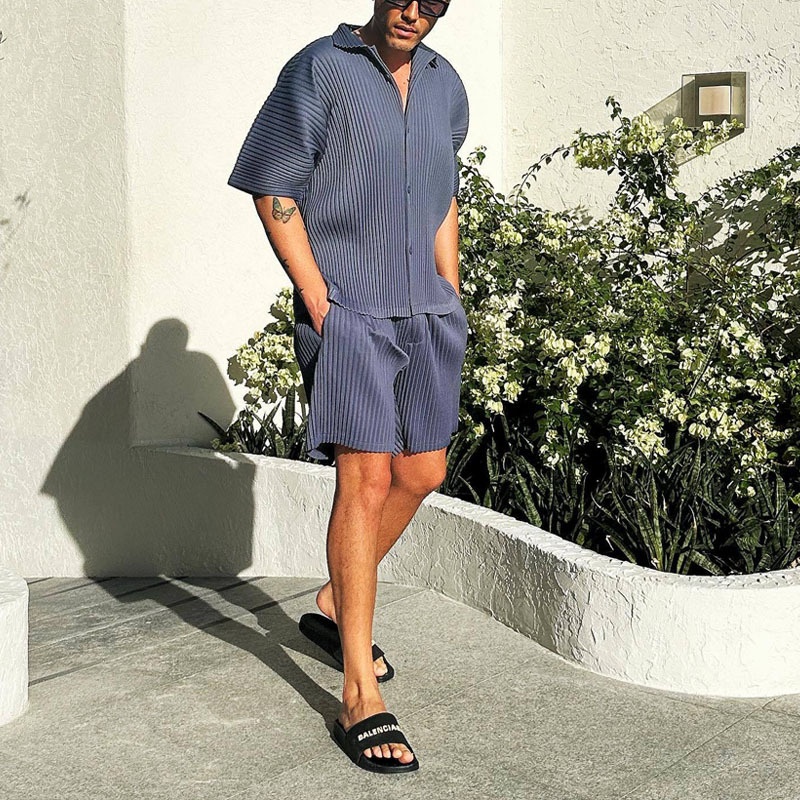 Loose Fit Cotton Blend Short-Sleeve Beach Set for Men's Casual Summer Wear