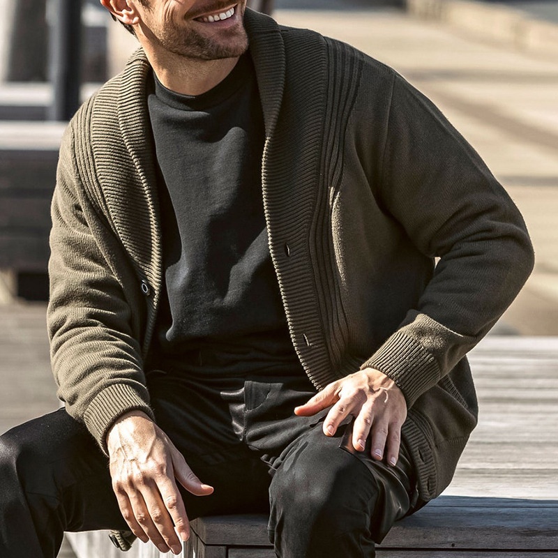 Single-Breasted Lapel Knitted Sweater for Men's Casual Winter Wear