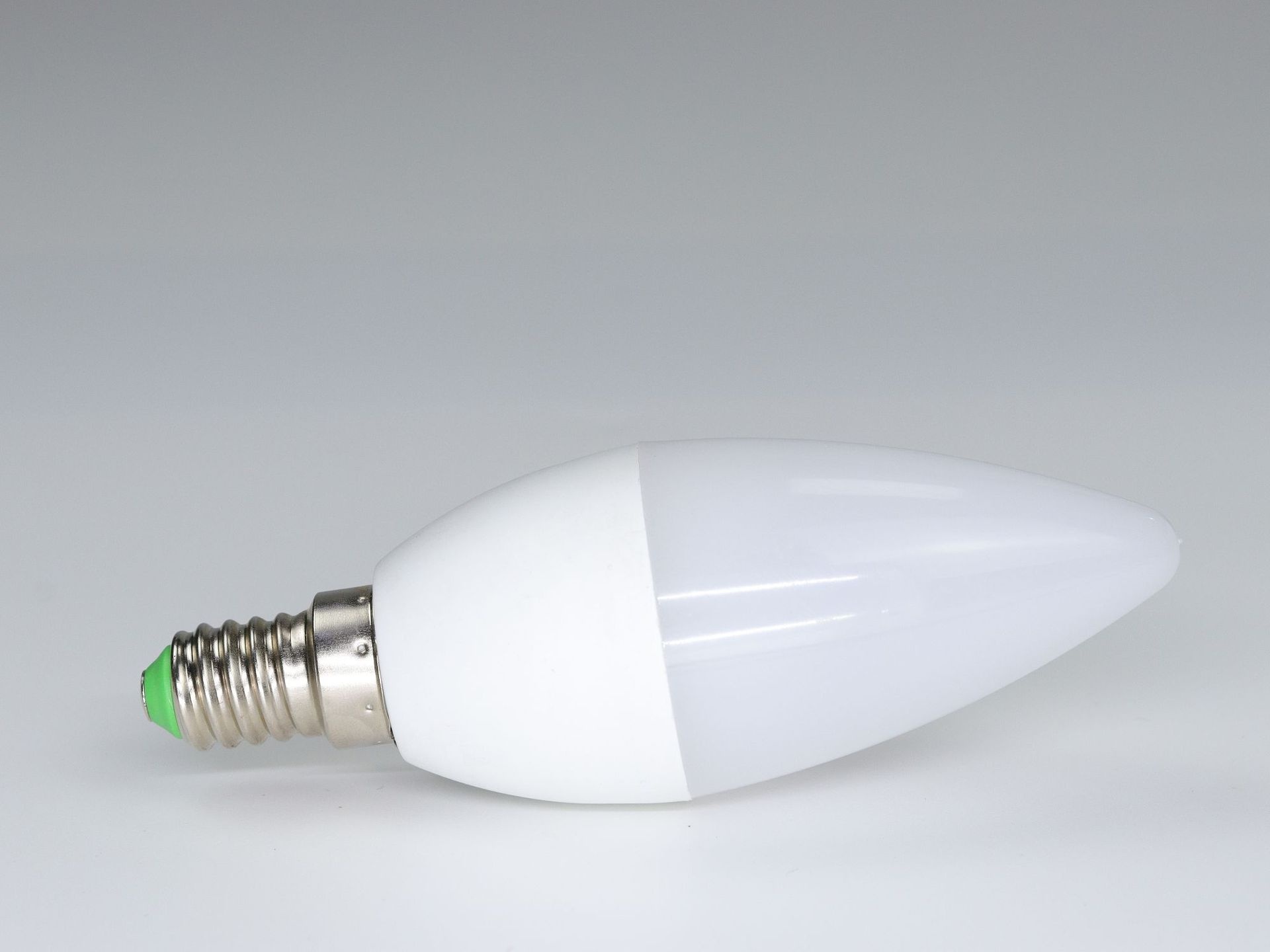 Smart WiFi RGBW LED Candelabra Bulb Alexa and Google Home